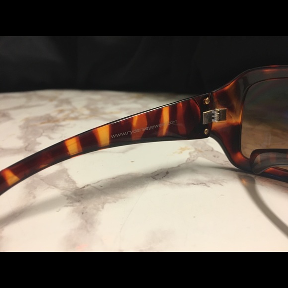 Sunglasses - Picture 6 of 6